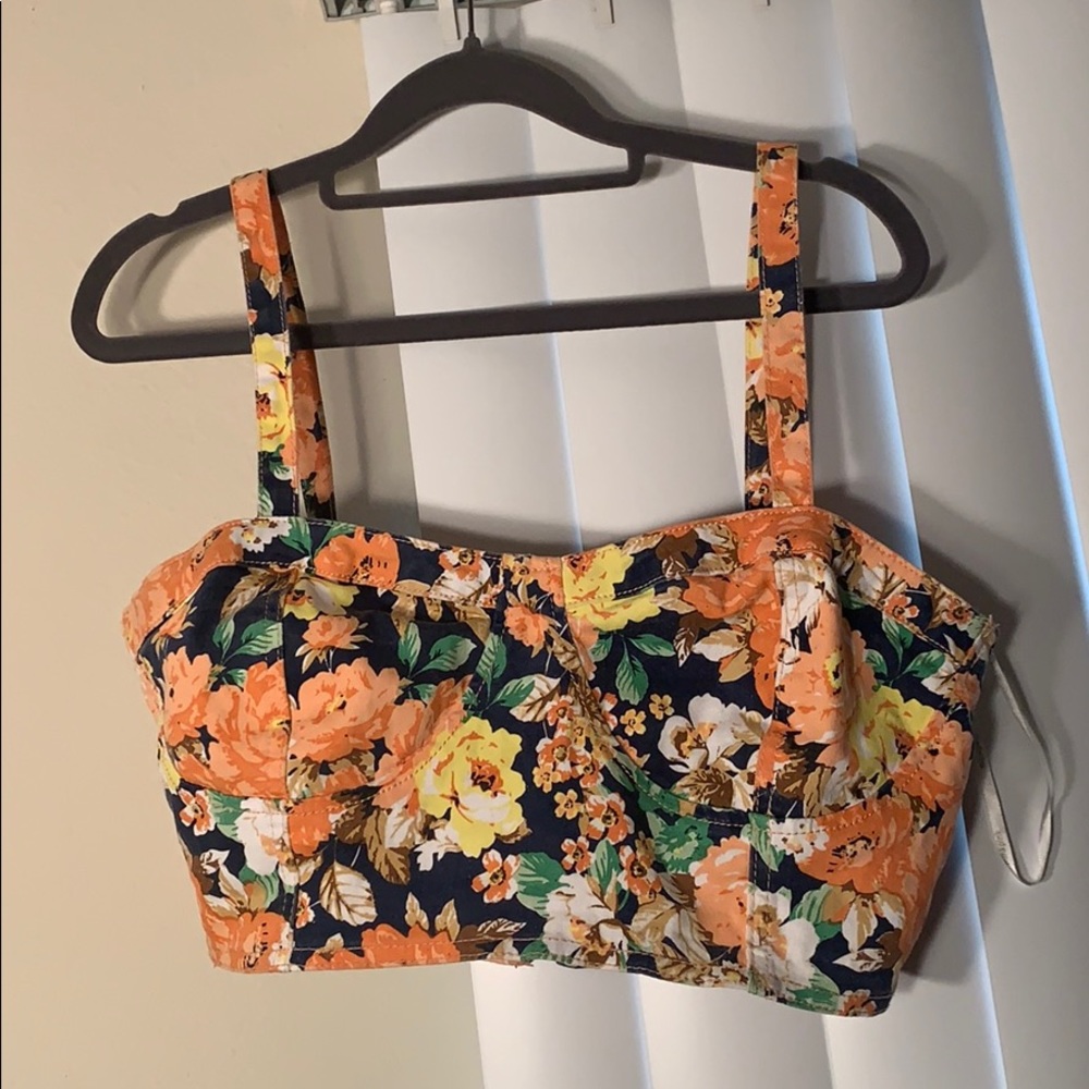 Crop top